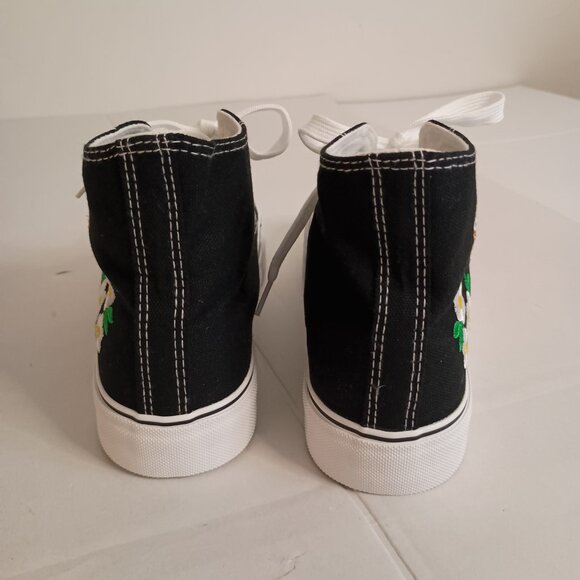Black Embroidered Floral High Top Sneakers Women’s Size 8 NWOT - Picture 7 of 13
